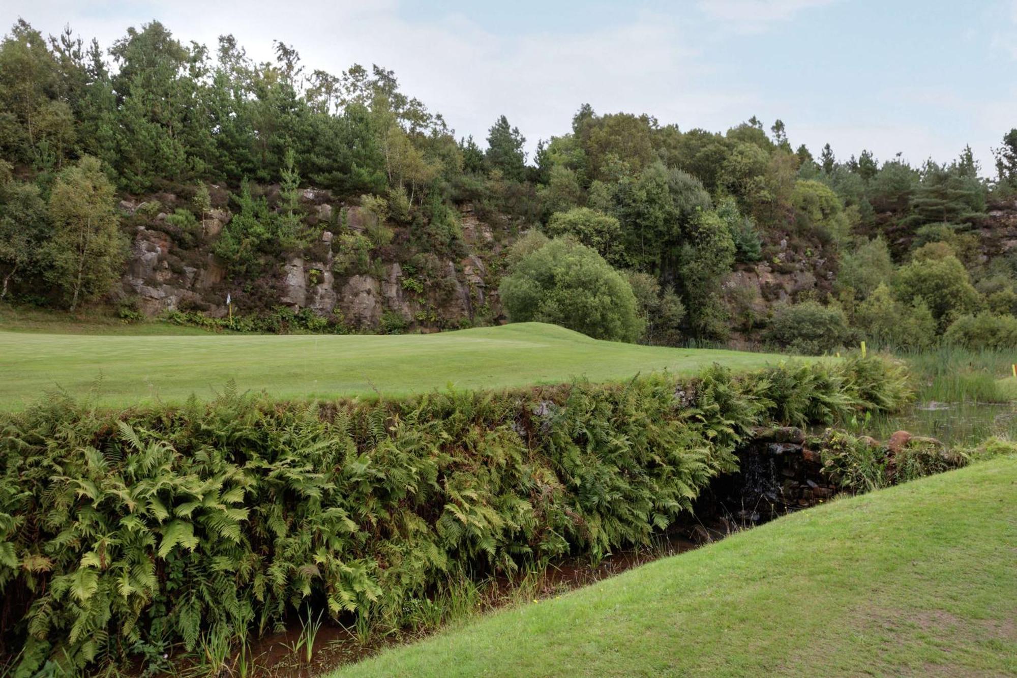 Doubletree By Hilton Glasgow Westerwood Spa & Golf Resort Cumbernauld Dış mekan fotoğraf